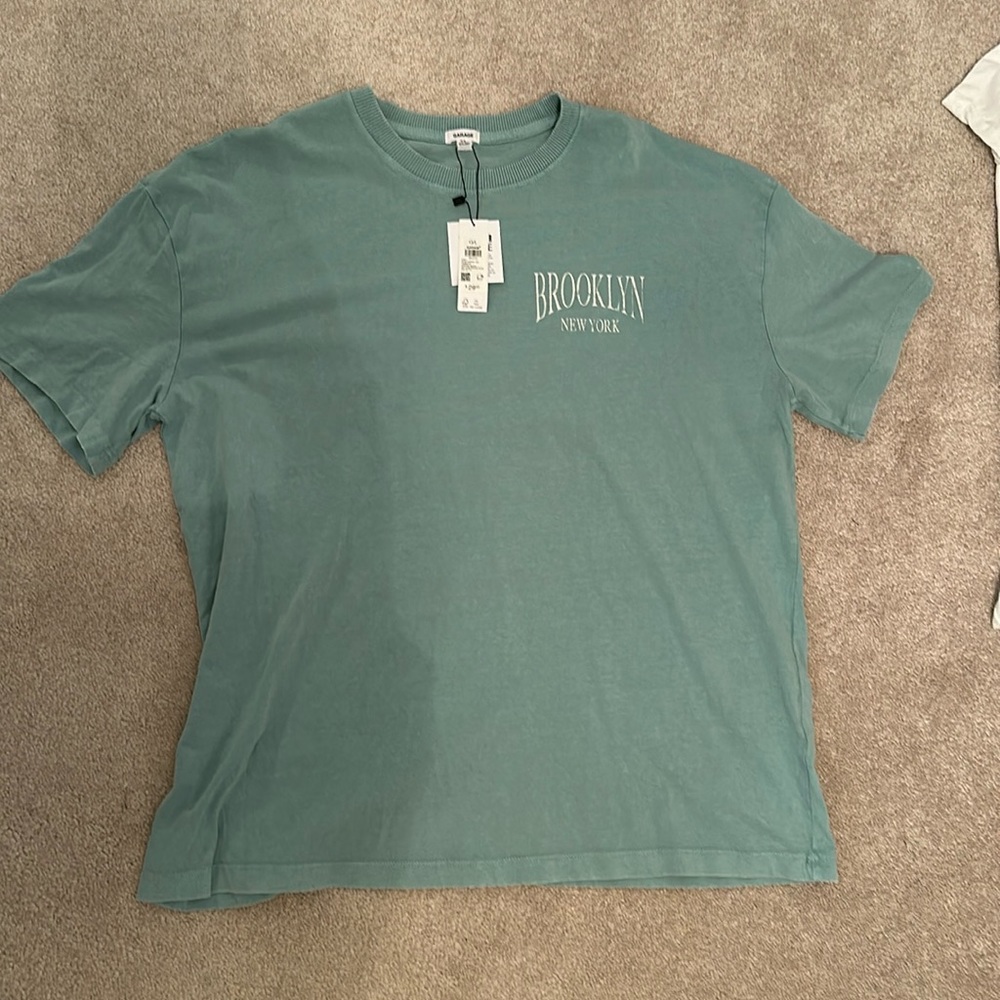 Brooklyn New York tshirt, tags still on, and never worn